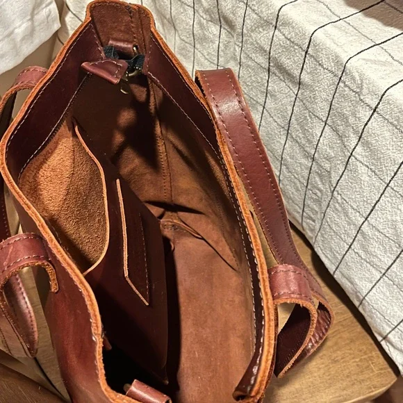 Portland Leather Crossbody Tote in Cognac - Picture 2 of 3